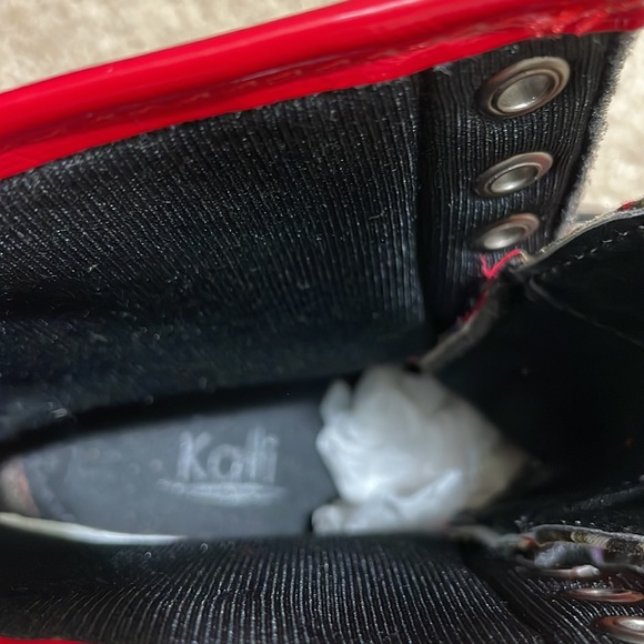 NEW Red Floral Boots Boutique Brand Size 6 - Picture 6 of 7